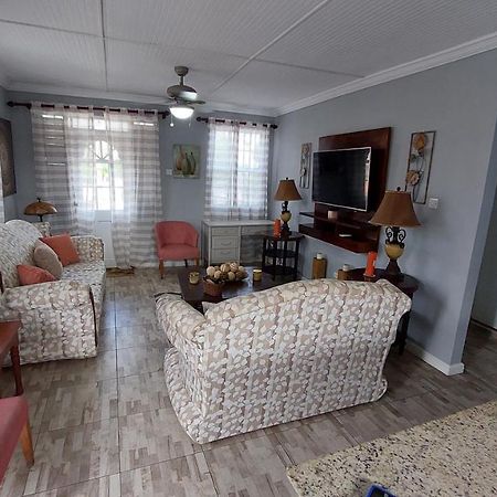 Carmen Apartment Bridgetown Dış mekan fotoğraf